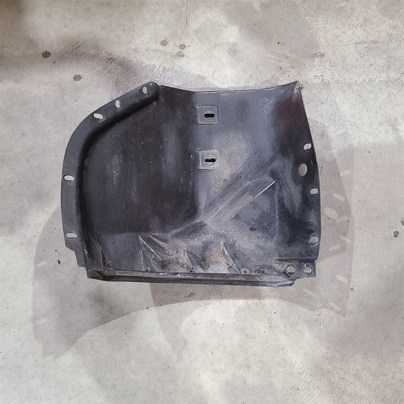 84-87 Corvette C4 LH Driver Front Inner Fender Wheelhouse Rear OEM Aa7435