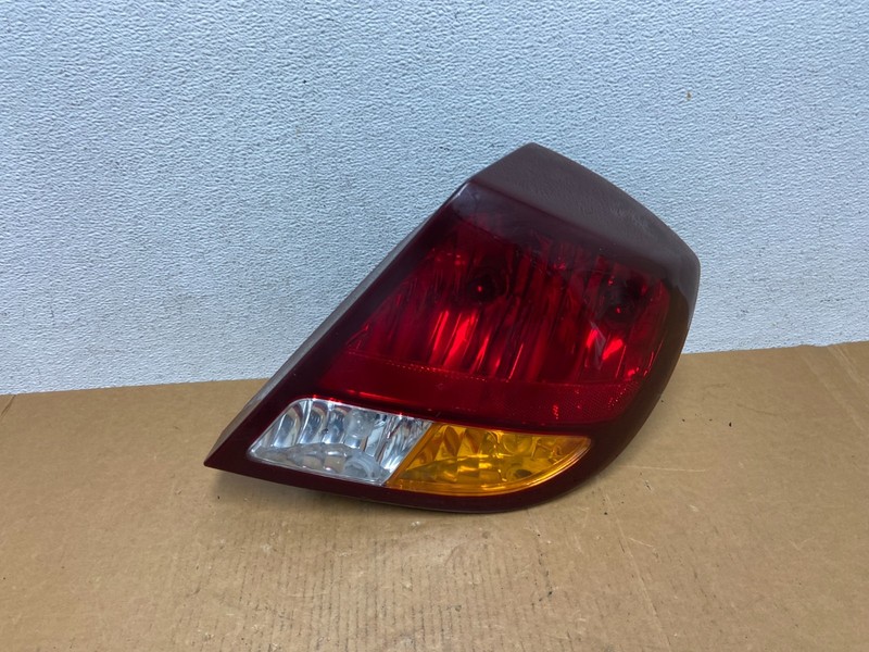2001to 2003 Oldsmobile Aurora Right Passenger RH Side Tail Light ad9207 DG