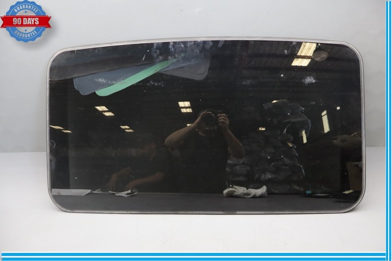 06-11 Mercedes ML350 E350 R350 Sunroof Sun Roof Window Glass Oem