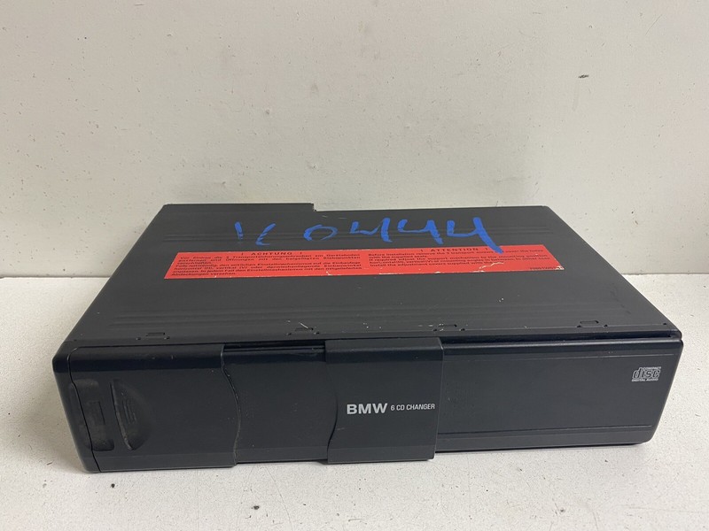 2001-2005 BMW 325i 330i 6 Disc CD Changer Stereo Holder Block 82 11 0 026 418