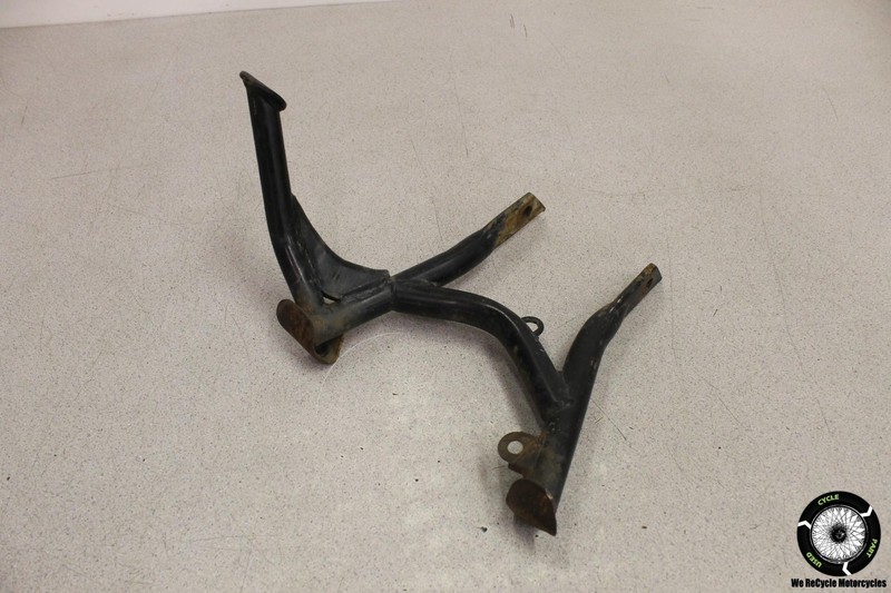 1986 Yamaha Virago 700 XV700 CENTER MAIN STAND SUPPORT XV 86