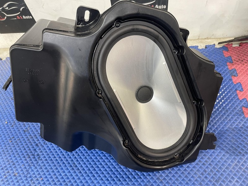 2006 - 08 RANGE ROVER HSE 4.4 SUBWOOFER SPEAKER HARMAN / KARDON XQA500050 !