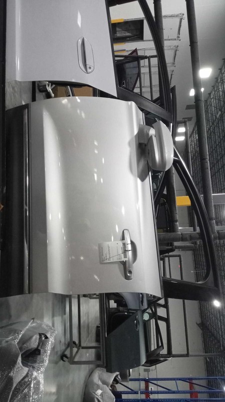 2016 Lincoln MKC Left Front Door Ingot Silver Metallic 44000 Miles OEM Used