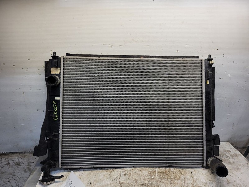 Radiator Sedan Fits 15-16 GENESIS 1671768