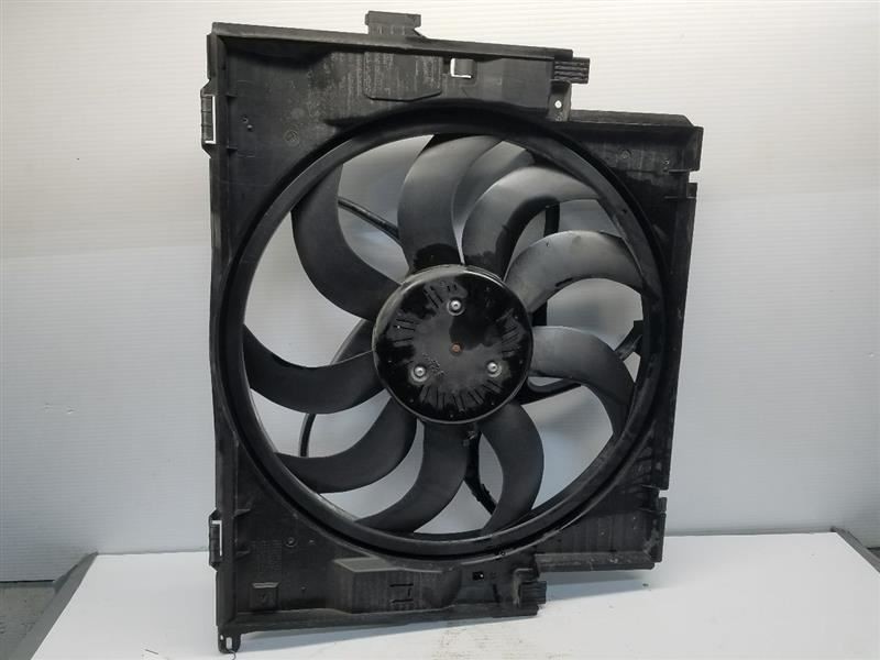Radiator Fan Motor Fan Assembly Fits 12-18 BMW 320i 1040749