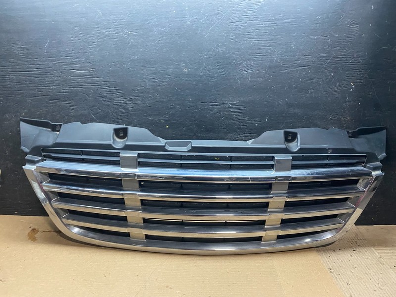 2009 to 2011 Freightliner Sprinter Front Upper Chrome Grill Grille v6948 DG