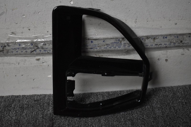 BMW X5 FRONT BUMPER LOWER GRILLE RIGHT SIDE FACTORY OEM