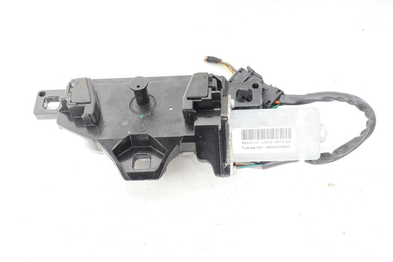 06 07 08 BMW 750Li E66 TRUNK LID LATCH ACTUATOR MOTOR UNIT OEM