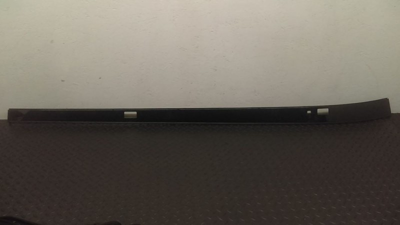 22-23 Hyundai Tucson Right Passenger Panoramic Roof Glass Molding OEM 81676N9000