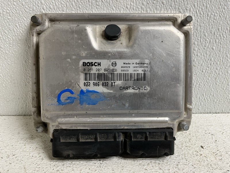 2003-2006 Porsche Cayenne 4.5 Engine Computer Ecu Ecm Pcm 022 906 032 BT