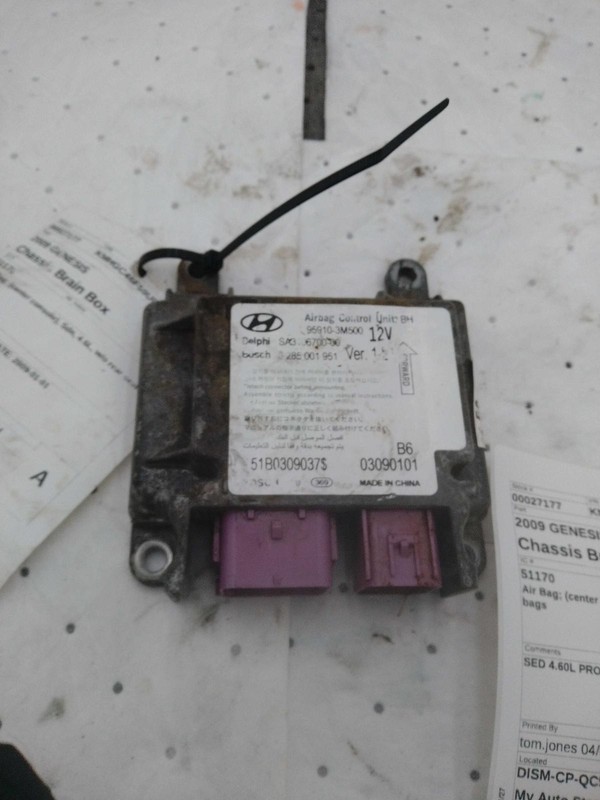 Used Air Bag Module fits: 2009 Hyundai Genesis Air Bag center console Sdn 4.6L w