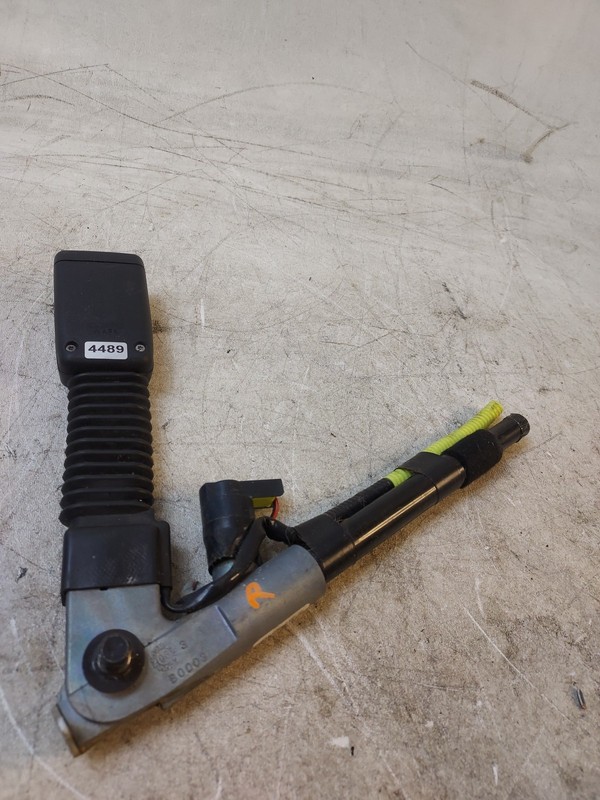 2007-2011 Honda Element Front Right Passenger Side Seat Belt Buckle Assembly OEM