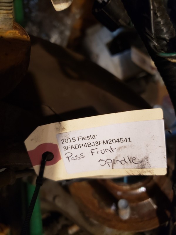 2014-2019 Ford Fiesta Front Right Passenger Spindle Knuckle Assembly Oem