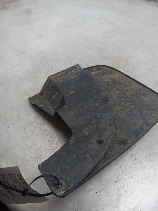 2012 TOYOTA TUNDRA SR5 EXTENDED CAB PASSENGER SIDE FRONT MUD GUARD