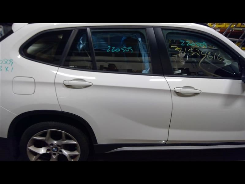 Passenger Rear Side Door Without Privacy Tint Glass Fits 12-15 BMW X1 1030732