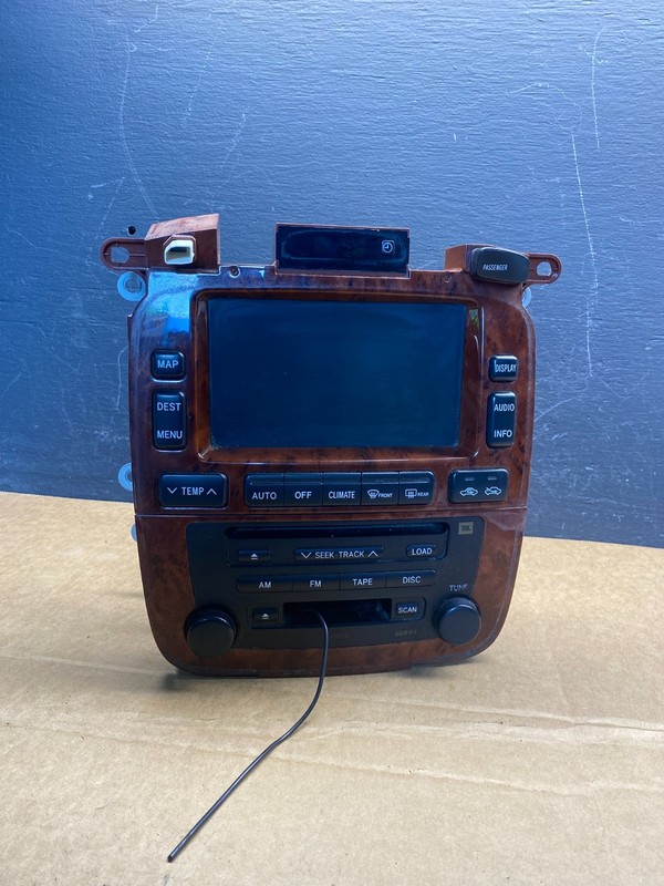2006 to 2007 Toyota Highlander Climate Control Screen Radio Bezel OEM AD7327 DG