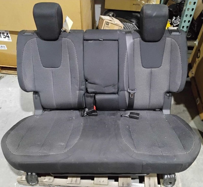 EQUINOX 2017 Seat Rear 69793