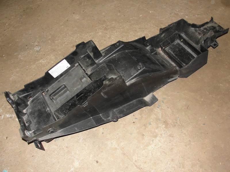 07 KAWASAKI ZX 600-J4 UNDERTAIL UNDER TAIL BOX PLASTIC FENDER ZX600