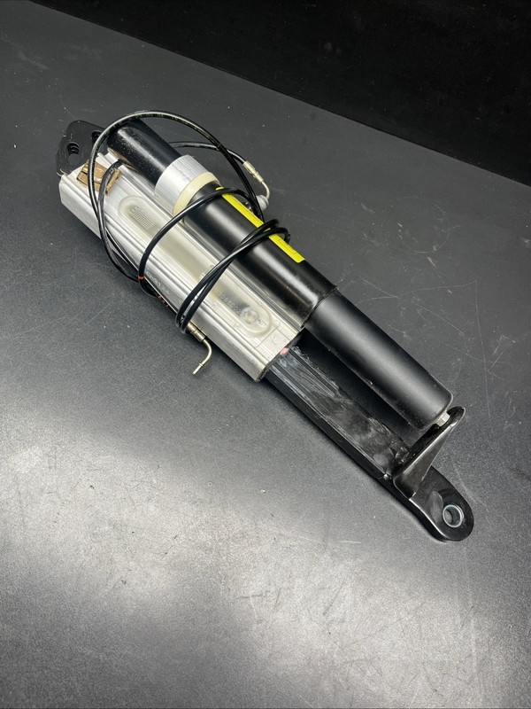 03-12 Mercedes R230 SL500 SL600 Convertible Left Side Lock Cylinder A2308600135