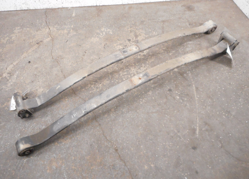 19-22 Mercedes Sprinter 4x2 Rear Leaf Spring Pair Left Right OEM W/O Heavy Duty