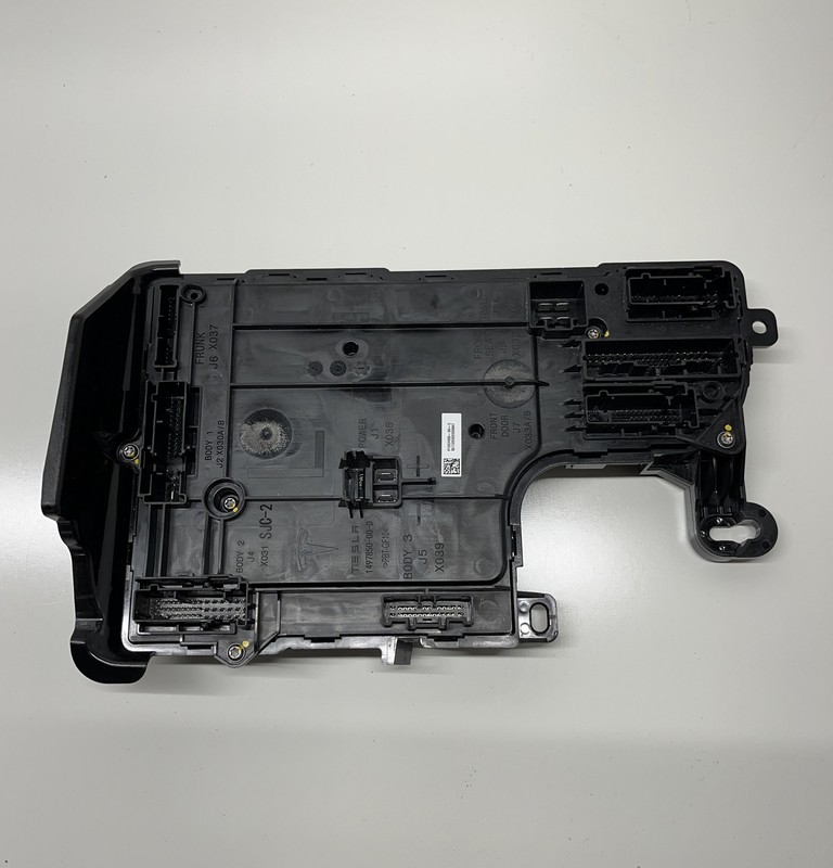 17-22 TESLA Model 3 Left Side LV PREM Controller Module Unit 1567455-00 1412 B93