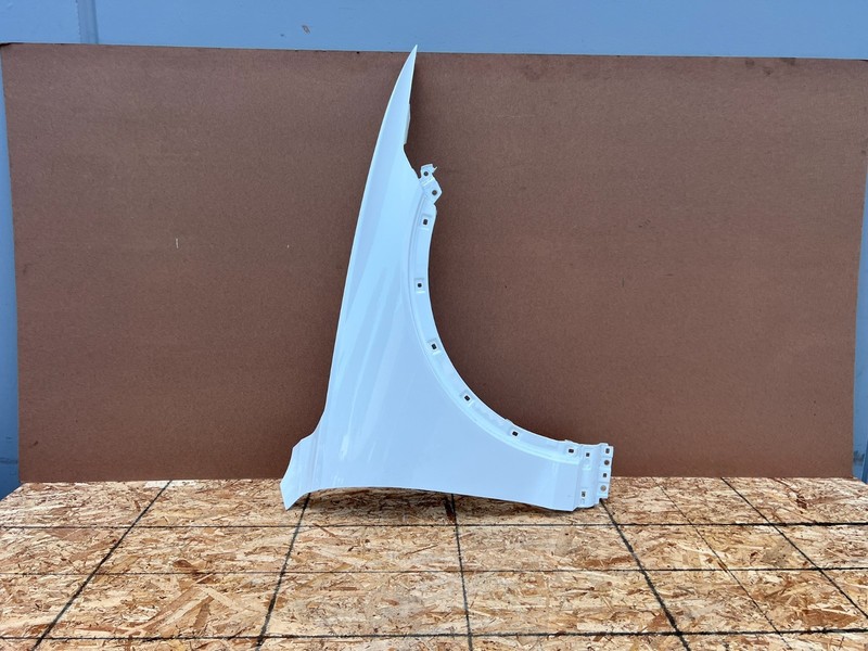 GENESIS GV70 2022-2026 OEM RIGHT PASSENGER FENDER ASSEMBLY (WHITE)