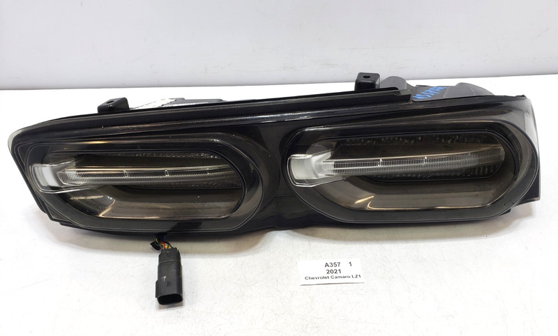 ✅ 19-24 OEM Chevrolet Camaro ZL1 Rear Right Passenger Side Tail Light Lamp