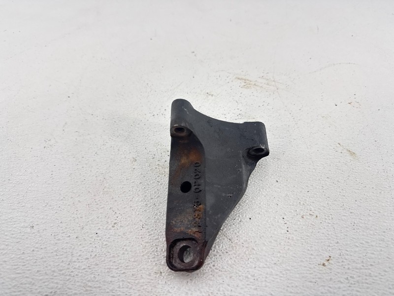 2013 - 2020 TOYOTA SIENNA ENGINE RIGHT SIDE MOUNT SUPPORT BRACKET OEM