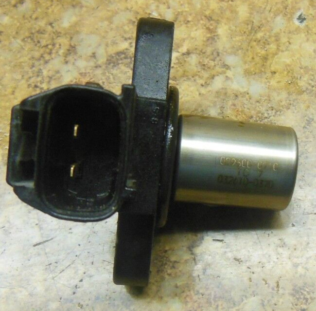 2005 Suzuki AN650 Burgman AN 650 Scooter Engine Cam Position Sensor Motor Head