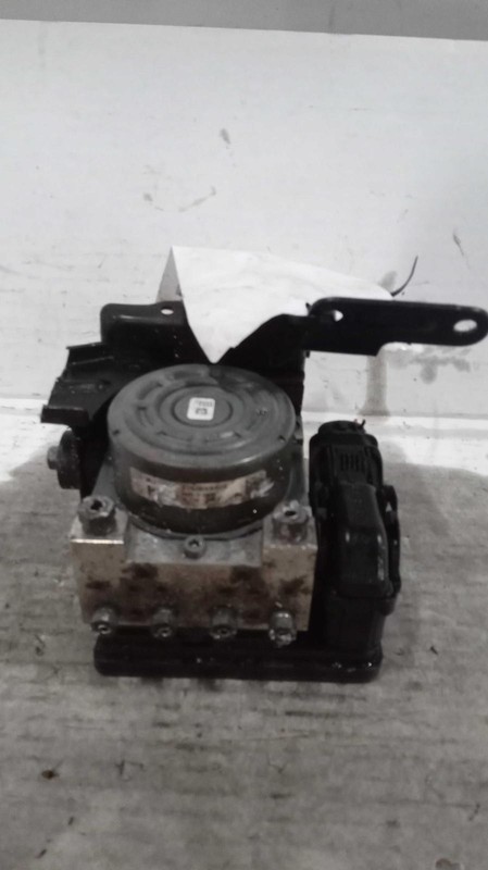 2016 Subaru WRX ABS Hydraulic Assembly OEM 27596VA020 111K Miles