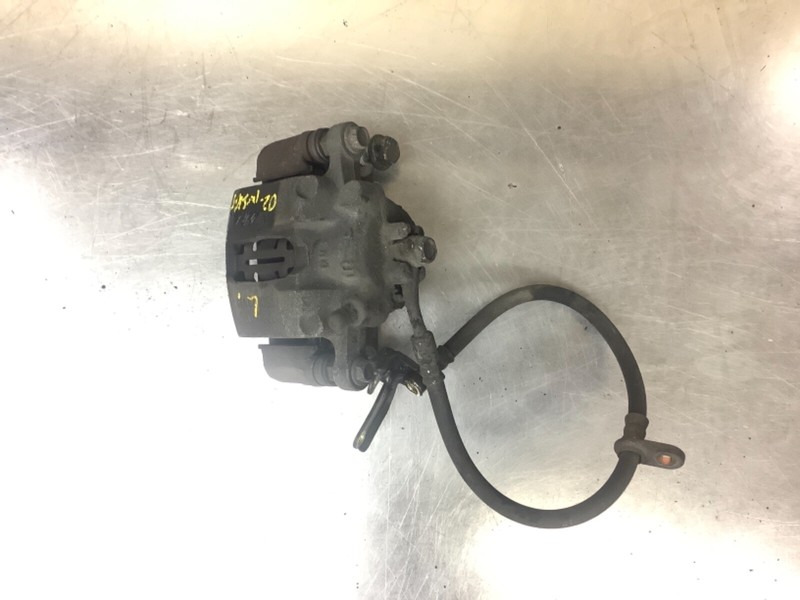 00-06 Insight CVT Caliper Left Front Disc Suspension Brake Piston Sub-Assy Used