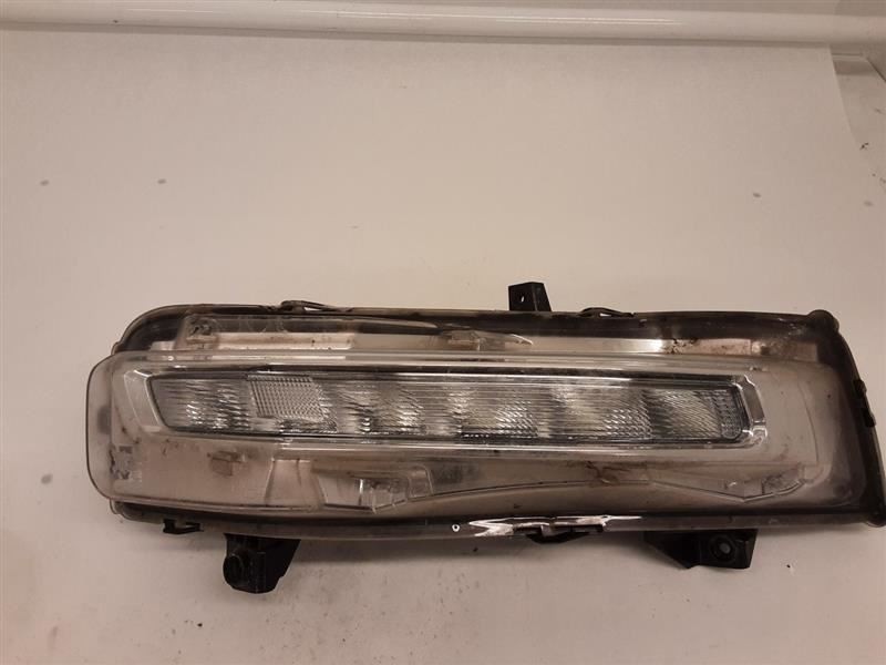 Passenger Corner/Park Light Turn Signal Fits 18-23 MUSTANG 3296720