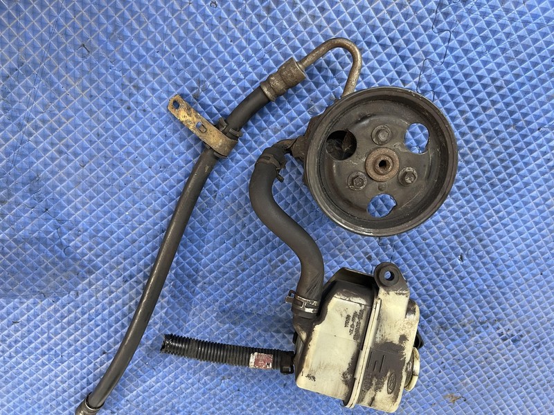 01-06 Ford Ranger 4.0L Power Steering Pump With Reservoir Oem Tested