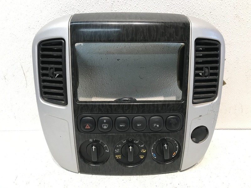 2005-07 Mercury Mariner Center Dash Radio A/C Climate Trim Bezel