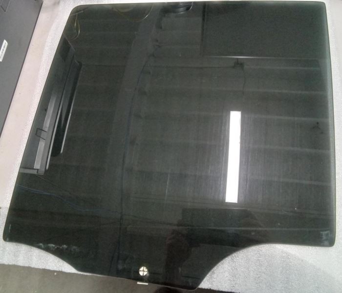 1998-2002 Mercedes ML320 W163 RH Rear Door Window Privacy 58826 B 1637350410