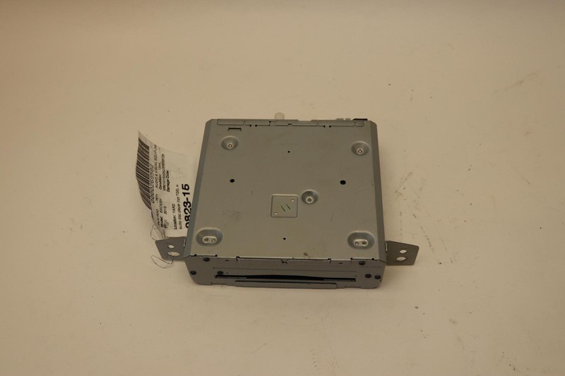 2015 CADILLAC ESCALADE ESV AUDIO ENTERTAINMENT DISC PLAYER RECEIVER OEM
