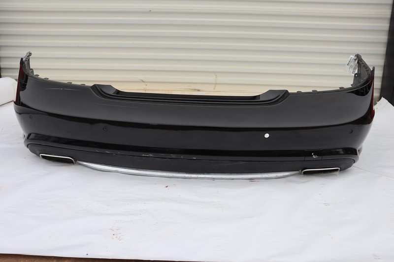 2012-2018 MERCEDES CLS550 218 TYPE REAR BUMPER PLASTIC SHELL COVER PANEL OEM