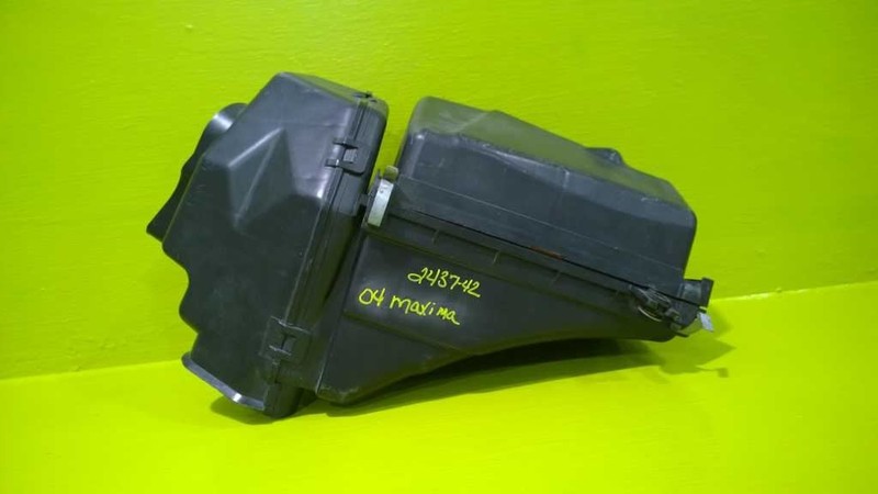 04 05 06 NISSAN MAXIMA 3.5L AIR CLEANER BOX OEM 2437-42