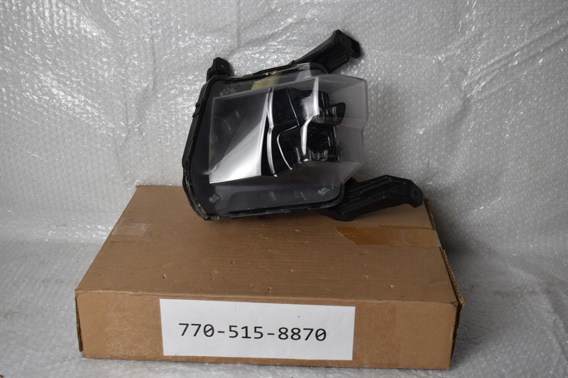 KIA K5 EX RIGHT SIDE FOG LIGHT 2021-2024 OEM 92202L2100