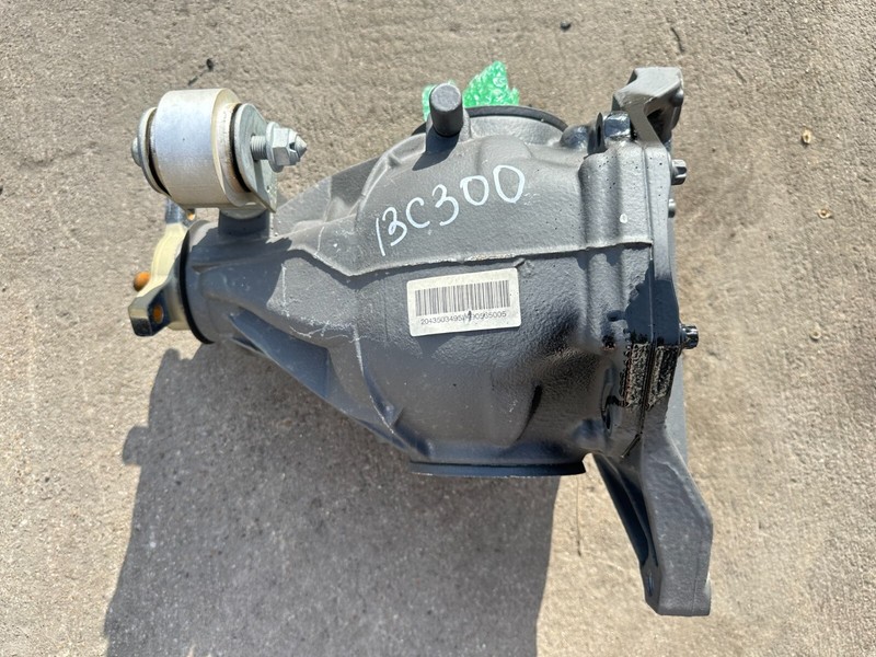08-15 Mercedes C350 RWD REAR CARRIER DIFFERENTIAL OEM