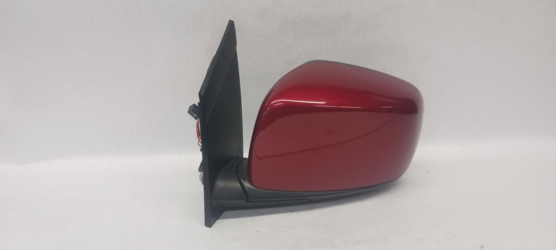 10-'16 CHRYSLER TOWN & COUNTRY driver Door Mirror w/blind spot OEM Grade A!
