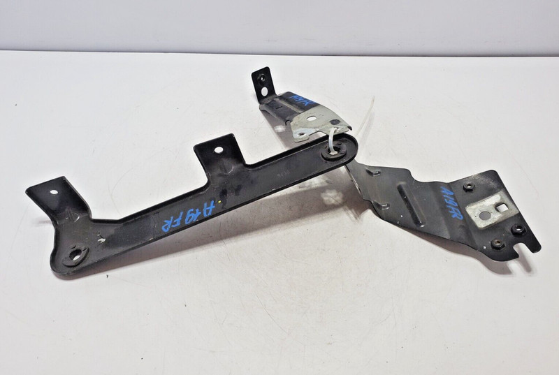 ✅ 14-19 OEM Maserati Ghibli M157 3.0L Front Right Intercooler Bracket Holder