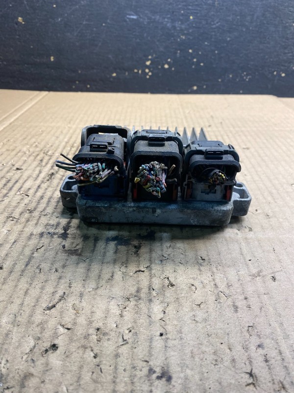 2006 GMC Envoy Silverado Engine Computer ECU ECM Module Oem ab2761 DG