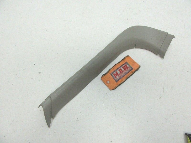 FITS RIGHT REAR GLASS WINDOW HATCH INNER TRIM GARNISH R RR RIGHT PASSENGER SIDE
