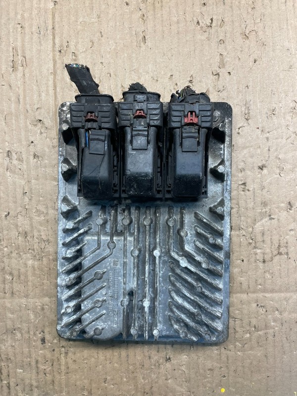 2018Chevrolet Silverado Engine Control Module Computer ECM ECU s2442 DG