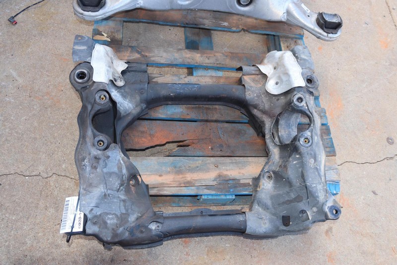 2007-2010 MERCEDES S-CLASS S550 AWD FRONT SUSPENSION CROSSMEMBER SUBFRAME OEM
