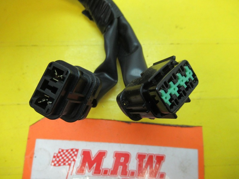 WIRE PLUG CONNECTOR PIG TAIL off FUSE RELAY BY ABS PUMP PA66-GF30 fits G35 350Z