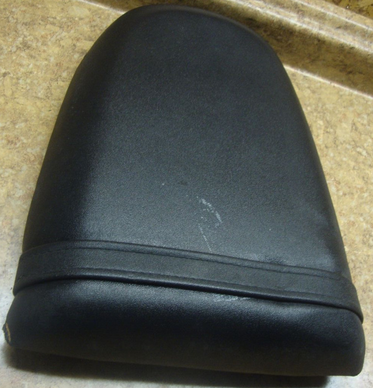 2003 Suzuki GSX-R600 GSXR6 GSXR600 Rear Back Passenger Seat 03