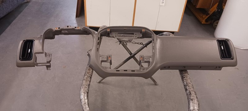 19-'22 CHEVROLET COLORADO Dash Panel Dashboard OEM Trim Code H2R