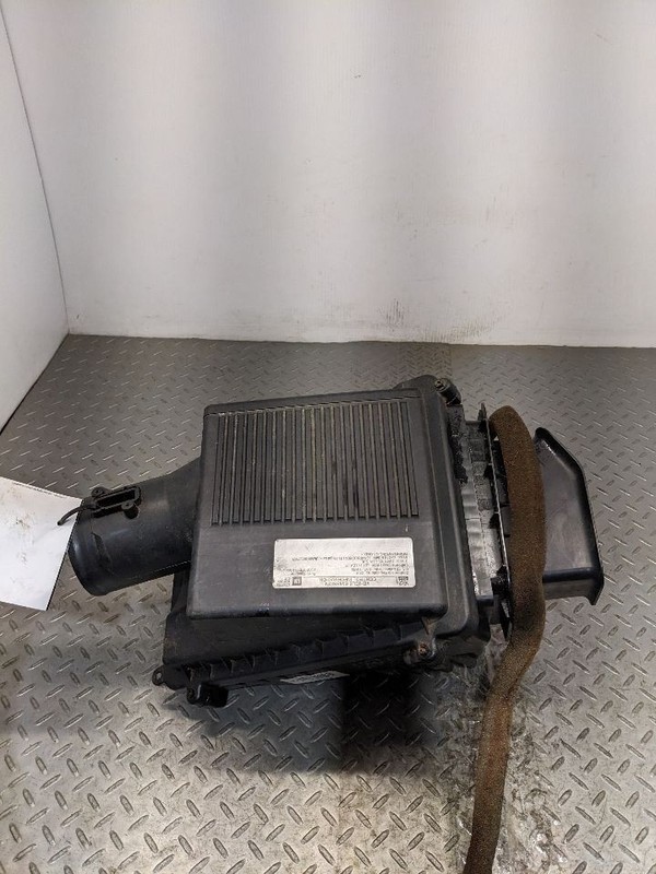 Air Cleaner Fits 17-20 ESCALADE 1165044